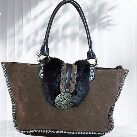 Nicole Lee Boho Suede, Leather, and Fur Shoulder bag. 18” x 10” x 5” - Picture 1 of 6